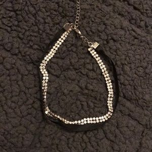 choker necklace